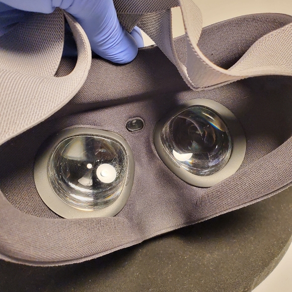 Oculus Go Standalone VR Headset
I had to buy the controller separately (Added) - Picture 9 of 11